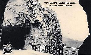 CONSTANTINE - PASSERELLE DEVANT LA GROTTE DES PIGEONS